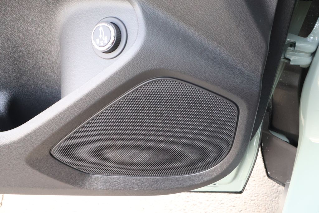 Thumbnail: 2026 Chevrolet TrailBlazer - 19