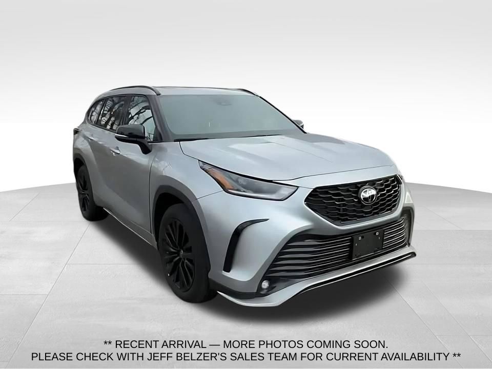 Celestial Silver Metallic 2025 Toyota Highlander SUV / Crossover All-Wheel Drive 8-Speed Automatic
