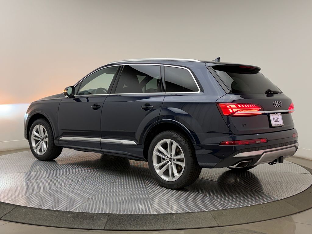 Thumbnail: 2026 Audi Q7 - 6