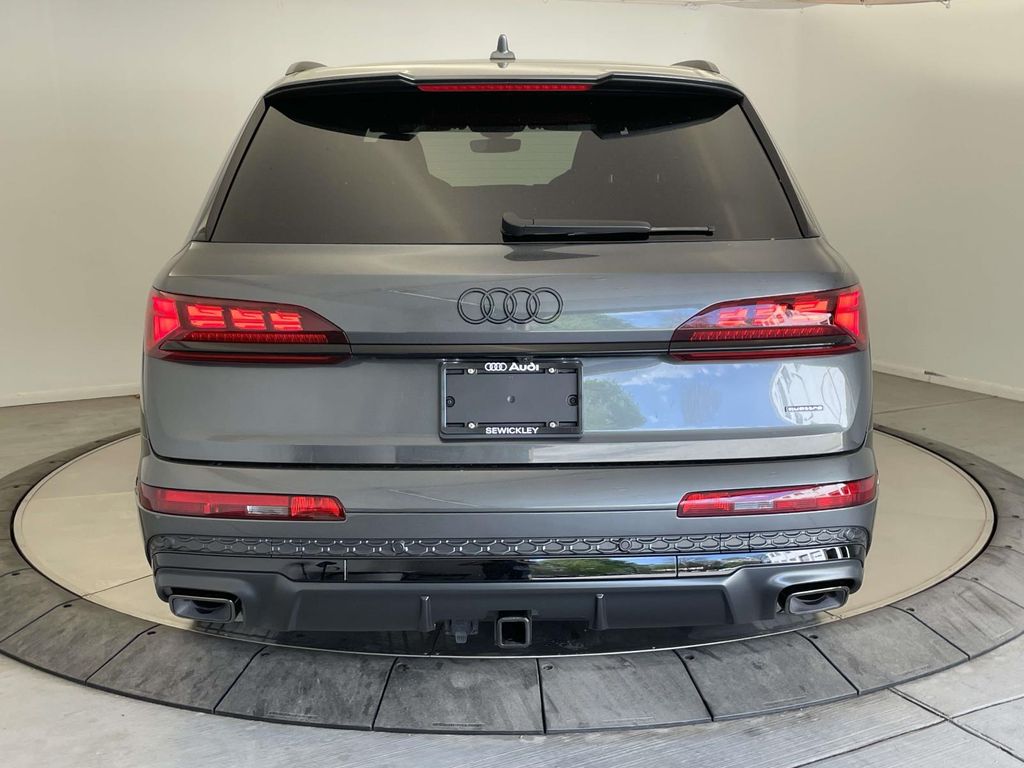 2026 Audi Q7 55 Prestige Gray at Luther Ford