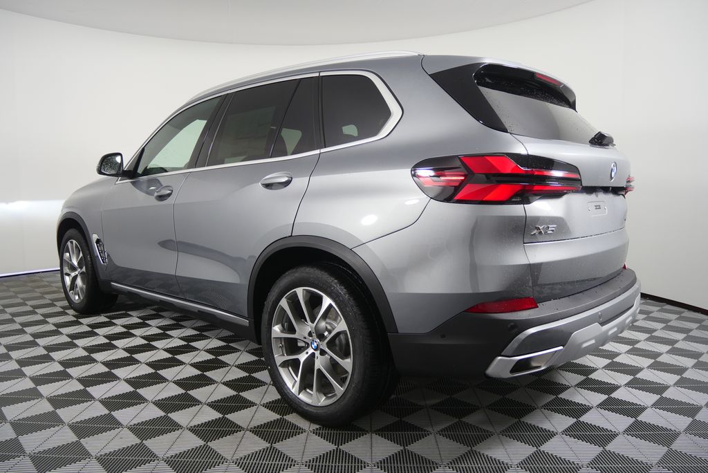 Thumbnail: 2026 BMW X5 - 5