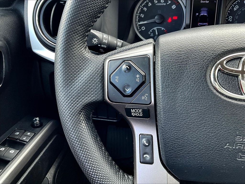 2023 Toyota Tacoma — photo 23