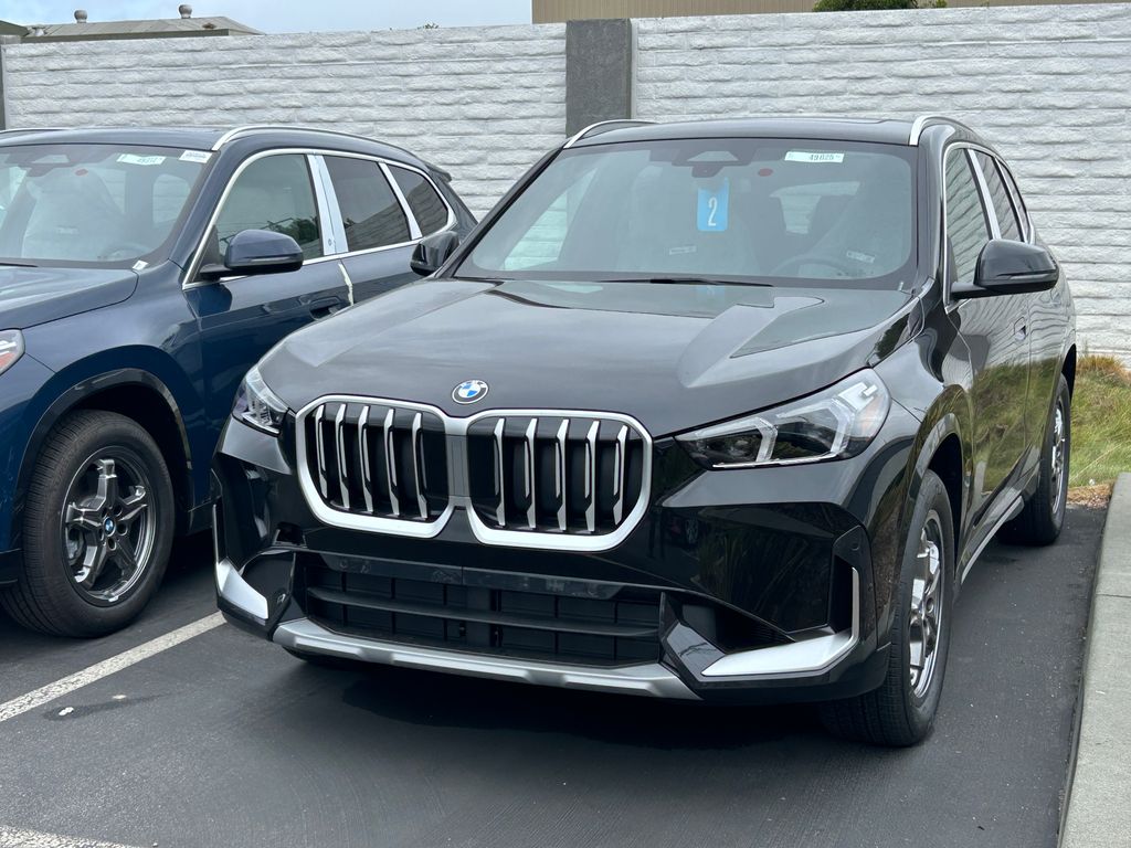 Thumbnail: 2026 BMW X1 - 2