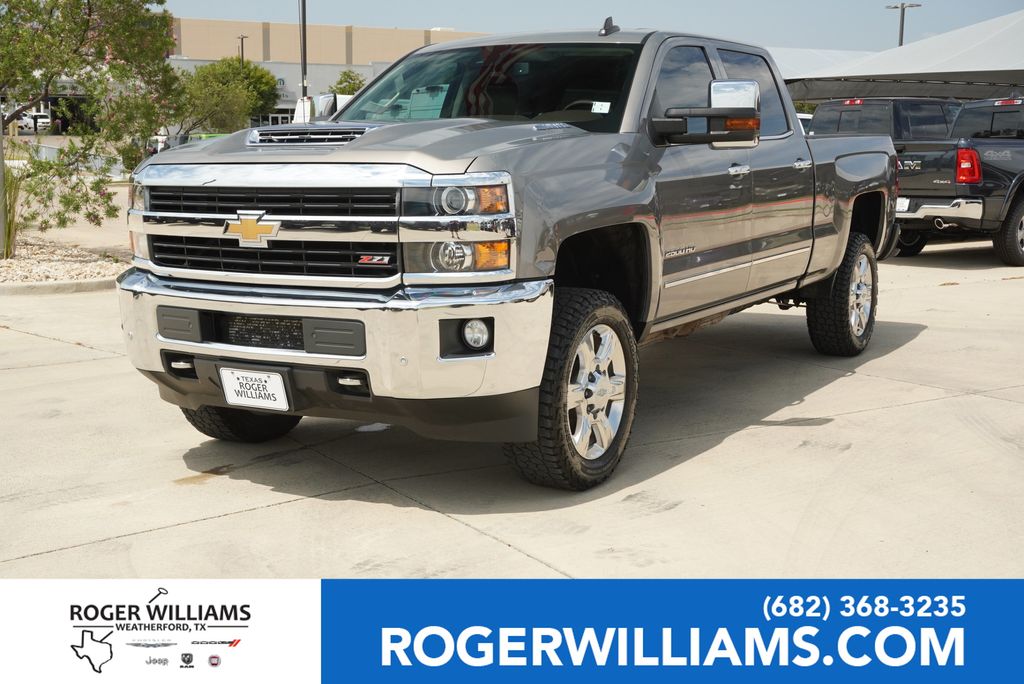 Pepperdust Metallic 2017 Chevrolet Silverado 2500HD Pickup Truck Four-Wheel Drive 6-Speed Automatic