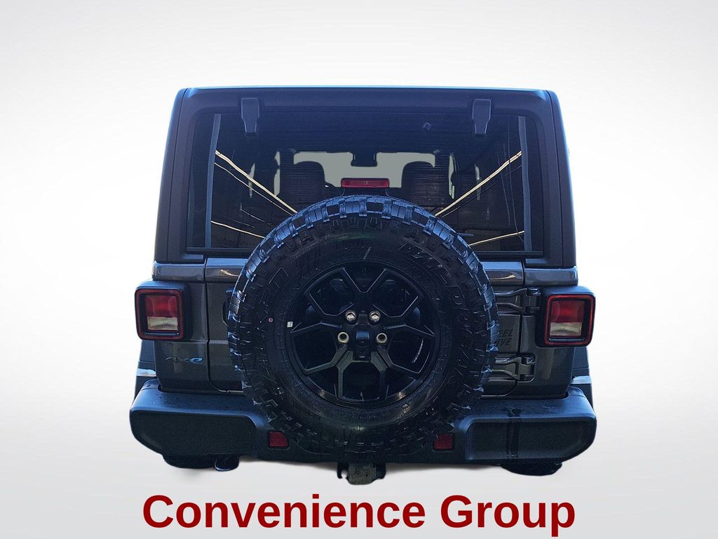 2025 Granite Crystal Metallic Clearcoat Jeep Wrangler Willys 4xe 4X4 SUV