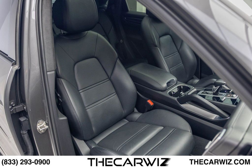 2023 Porsche Cayenne Coup Turbo - Photo 86