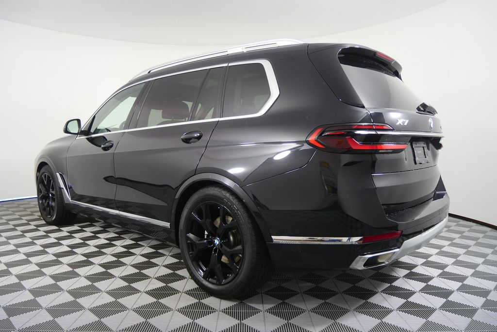 Thumbnail: 2024 BMW X7 - 5