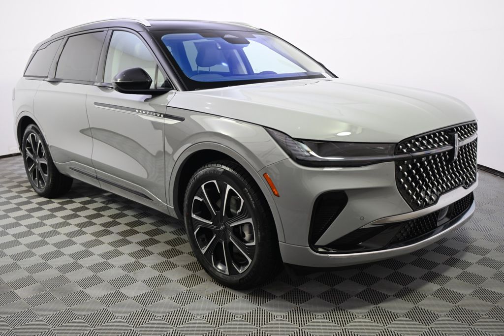 New 2026 Gray Lincoln Reserve image 8