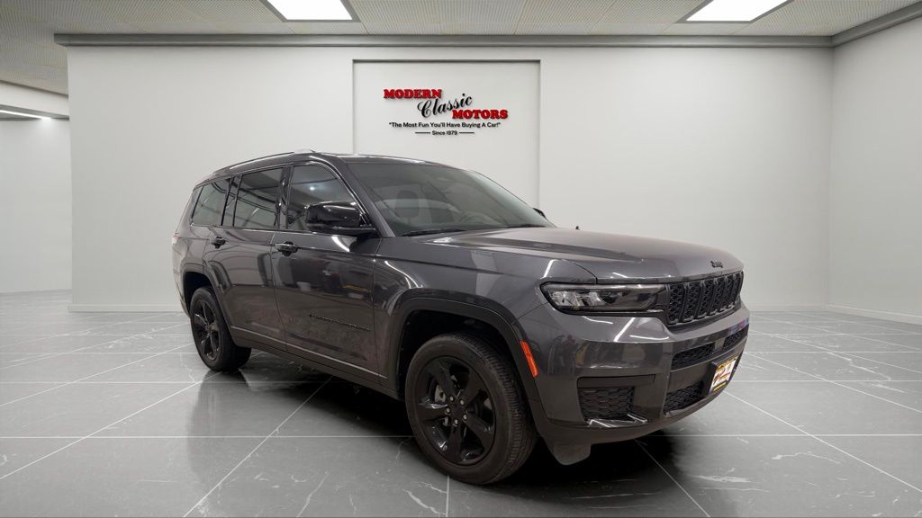 Baltic Gray Metallic Clearcoat 2023 Jeep Grand Cherokee L Altitude 4WD SUV / Crossover Four-Wheel Drive 8-Speed Automatic
