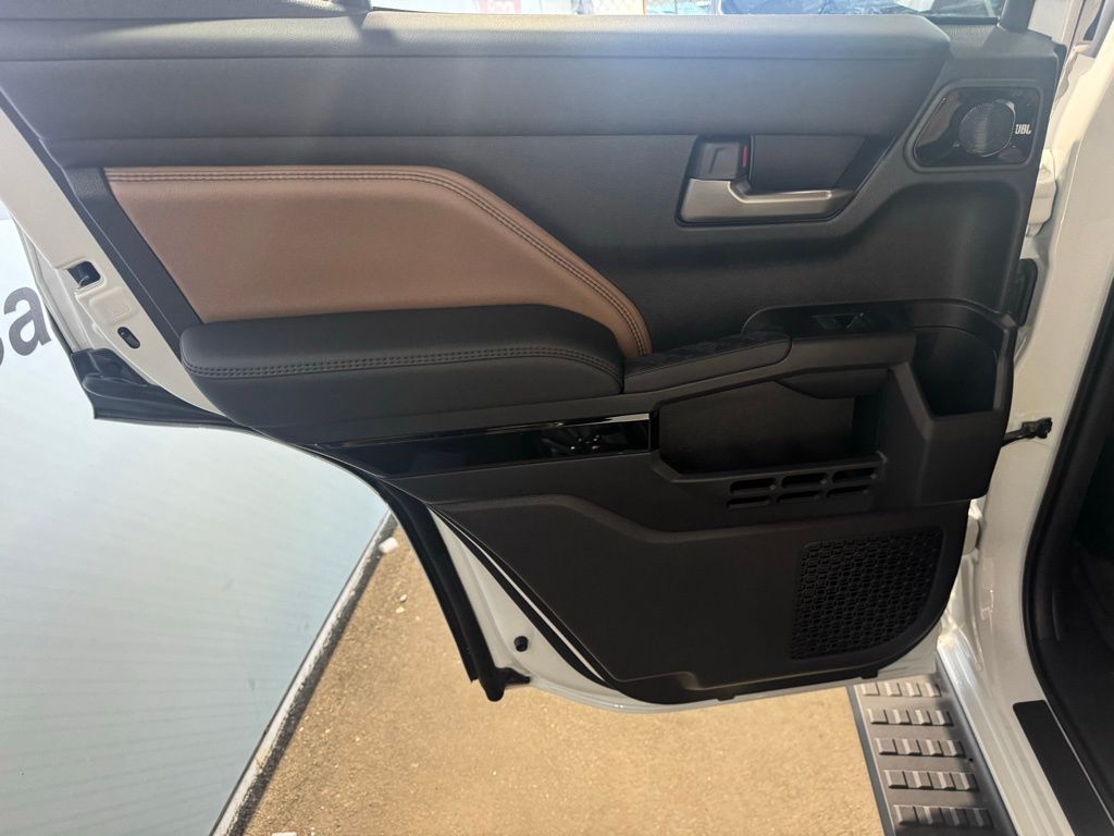 Thumbnail: 2025 Toyota 4Runner - 26