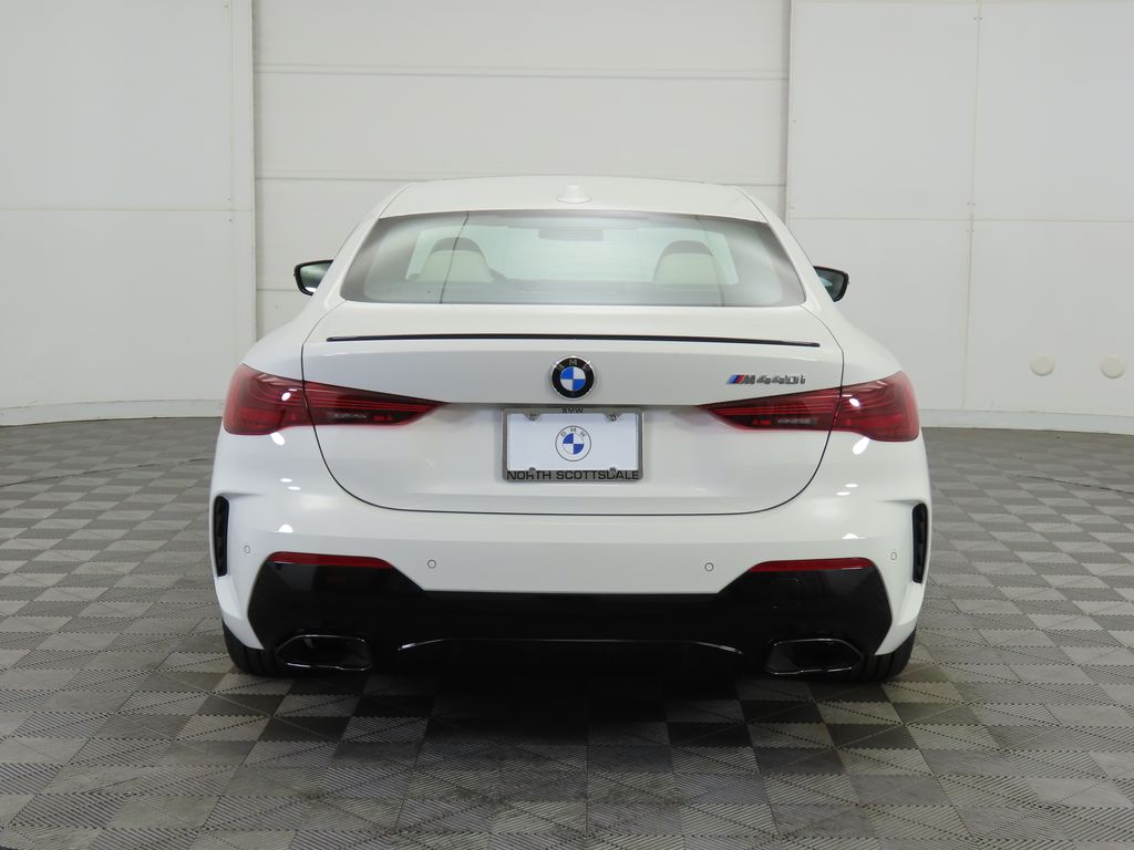 Thumbnail: 2026 BMW 4 Series - 6