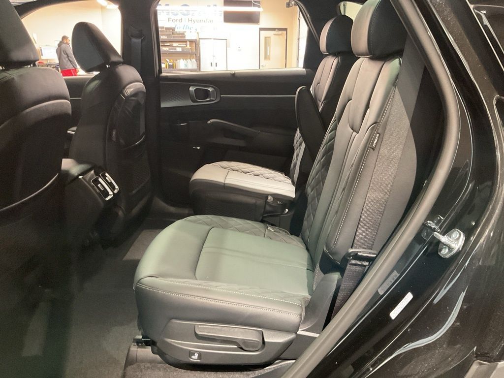 New 2026 Black Kia SX Prestige image 22