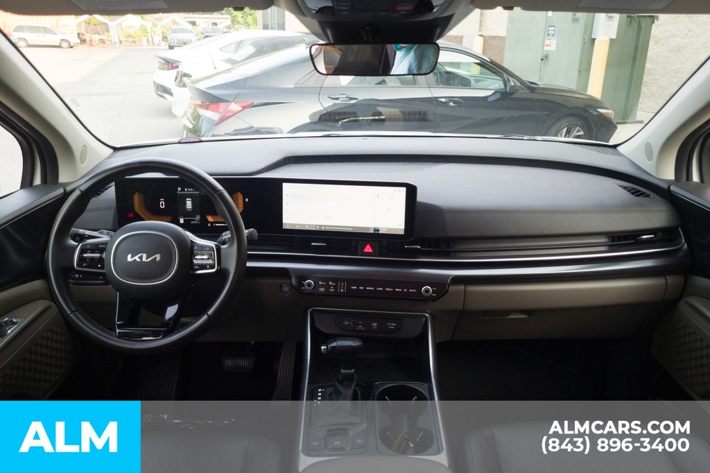 Used 2025 White Kia LXS image 20