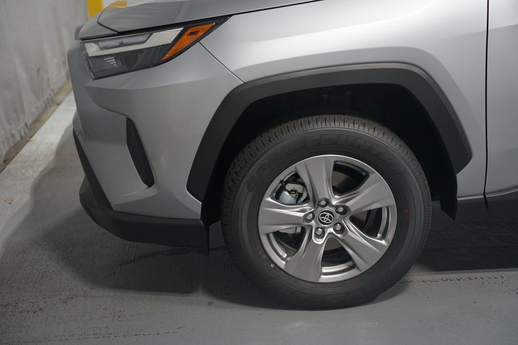 Thumbnail: 2025 Toyota RAV4 - 5
