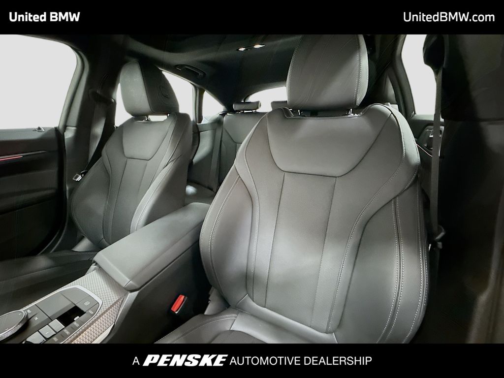 Thumbnail: 2025 BMW i4 - 5