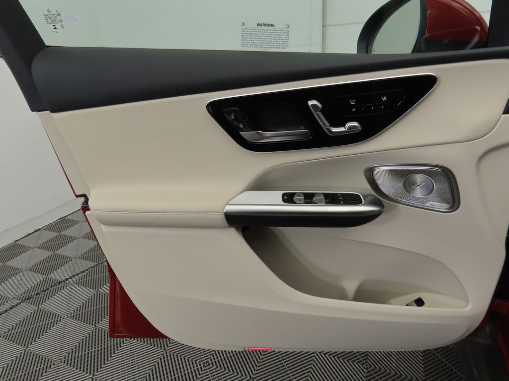 Thumbnail: 2025 Mercedes-Benz GLC - 24