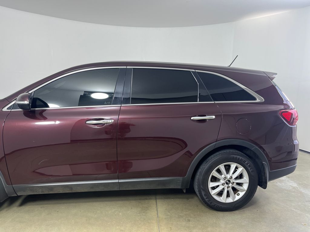 View vehicle photo 7