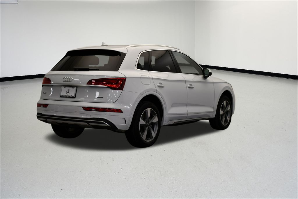 Thumbnail: 2024 Audi Q5 - 5