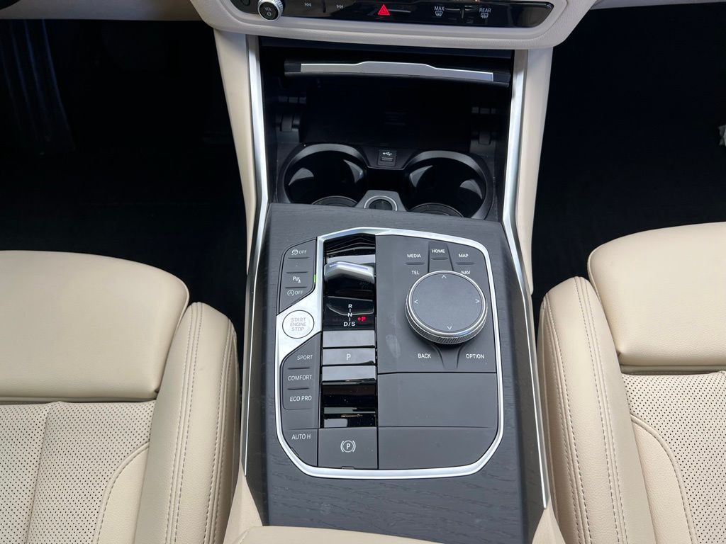 2023 BMW 3 Series 330i 12