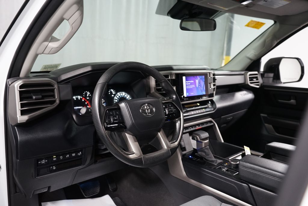 Thumbnail: 2024 Toyota Tundra - 12