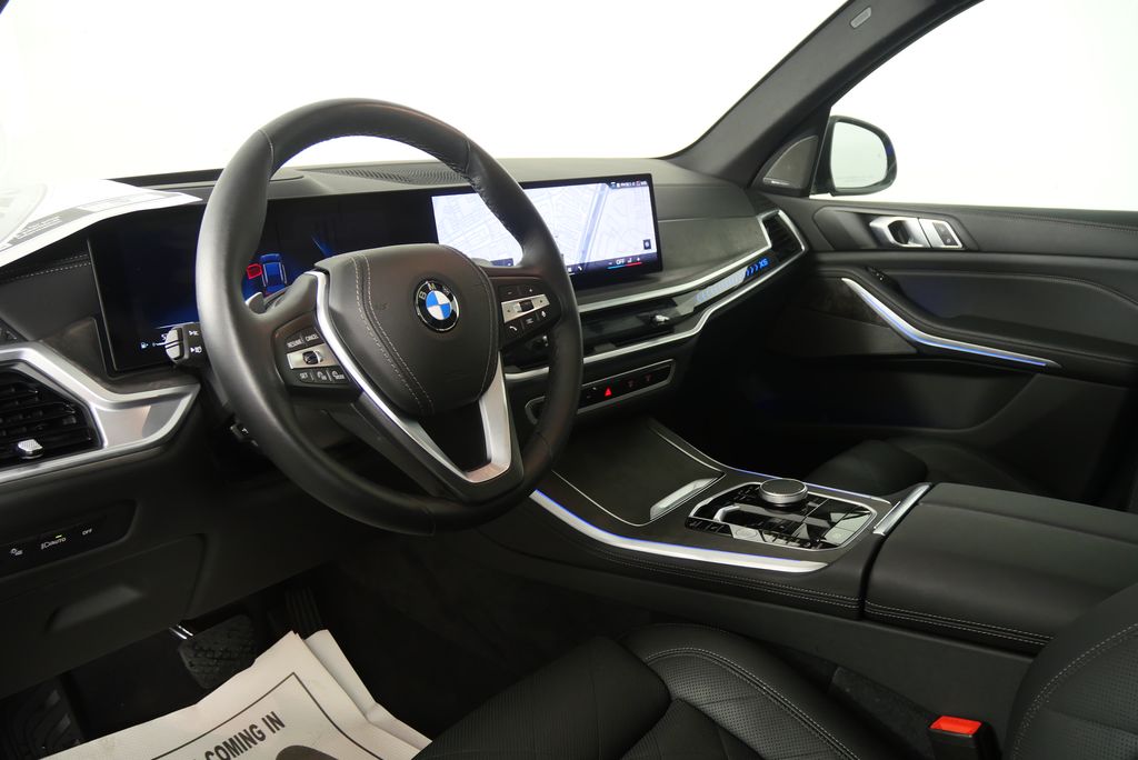 2025 BMW X5 xDrive40i 12