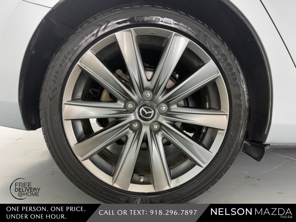 Used 2018 Silver Mazda Touring image 15
