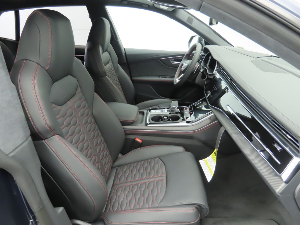 2025 Audi RS Q8 4.0T 22