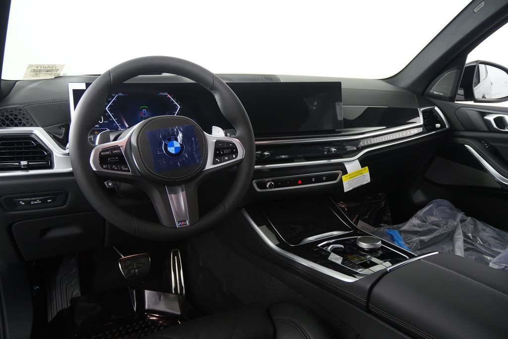 Thumbnail: 2026 BMW X5 - 18