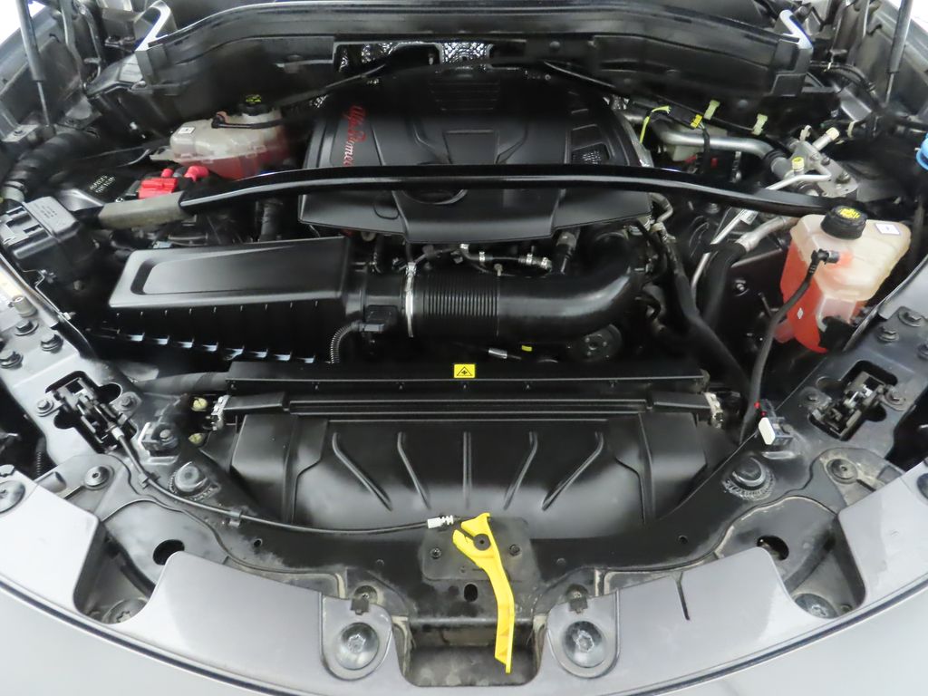 Thumbnail: 2020 Alfa Romeo Stelvio - 29