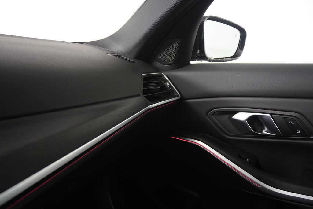 Thumbnail: 2024 BMW 3 Series - 28