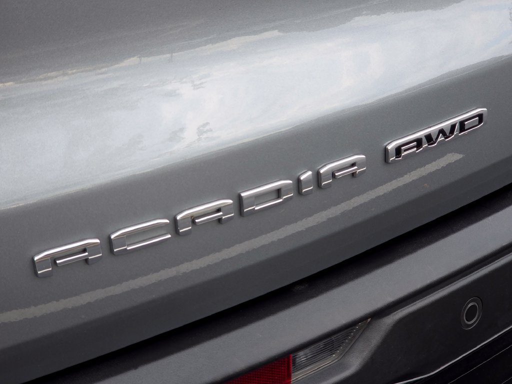Used 2024 Silver GMC AT4 image 20