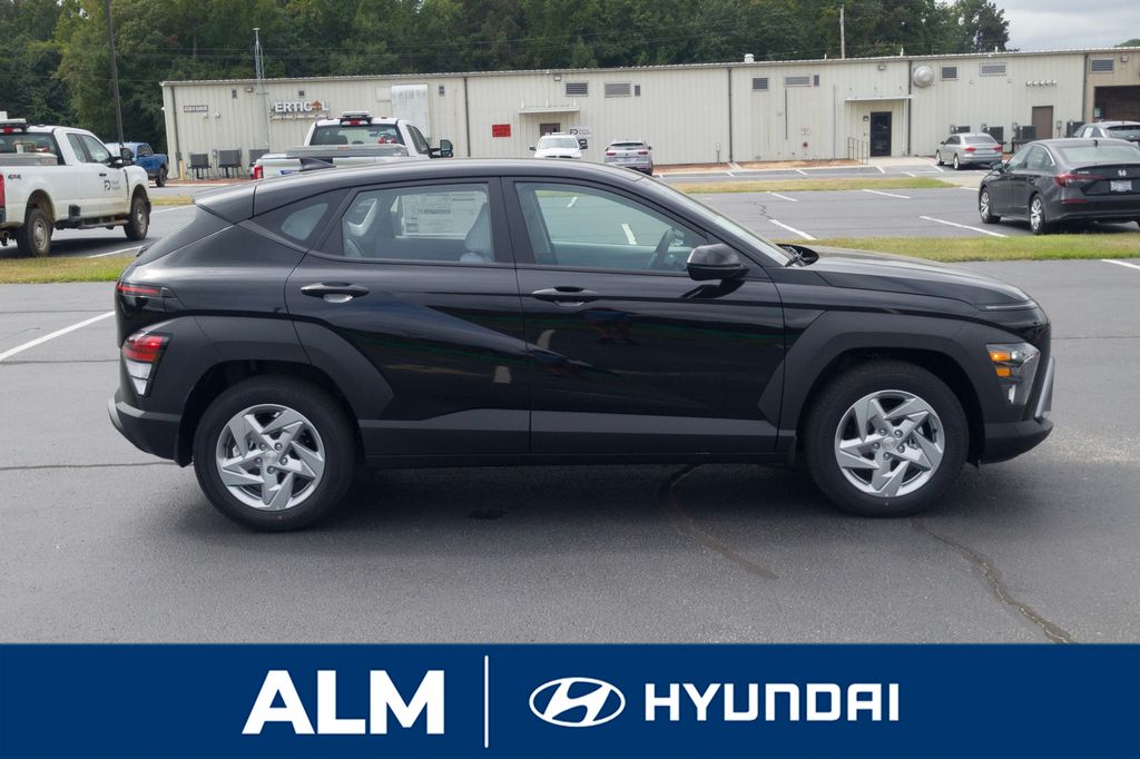 New 2027  Hyundai SE image 5
