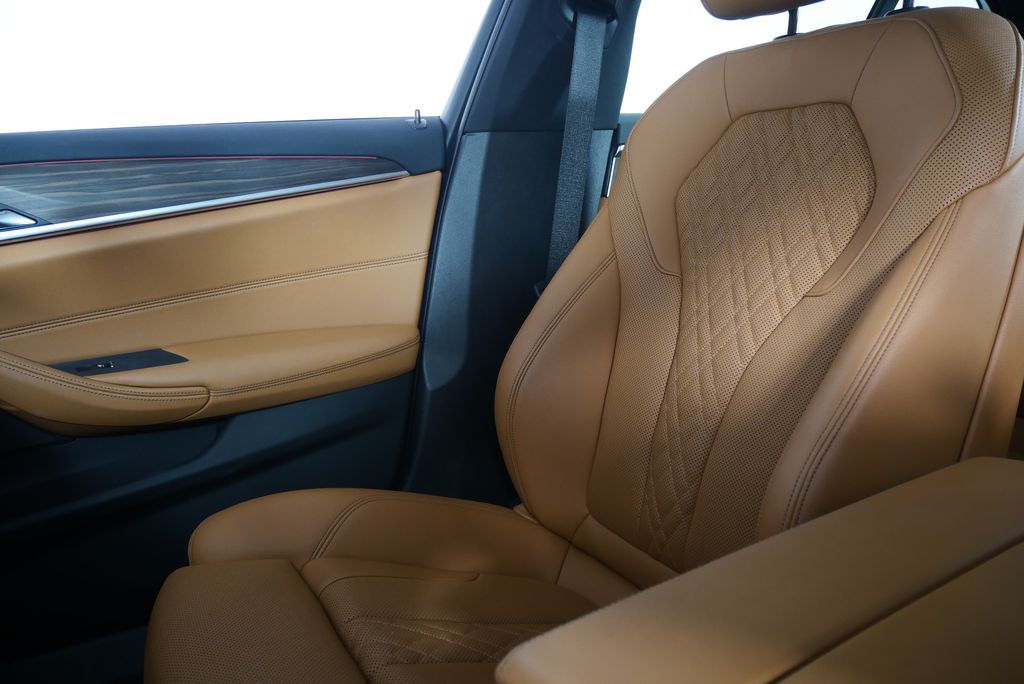 2022 BMW 5 Series 530i 28
