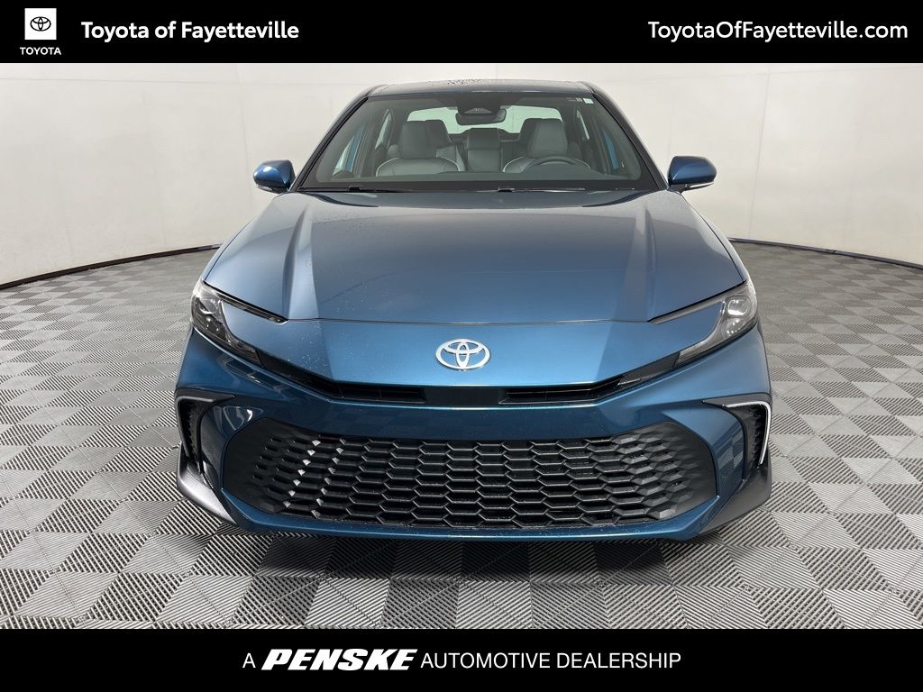 2025 Toyota Camry SE 16