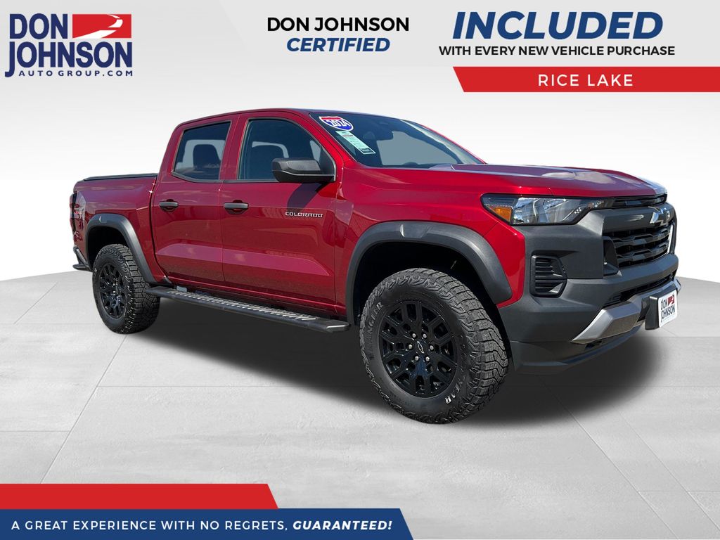Radiant Red Tintcoat 2024 Chevrolet Colorado Trail Boss Crew Cab 4WD Pickup Truck Four-Wheel Drive 8-Speed Automatic