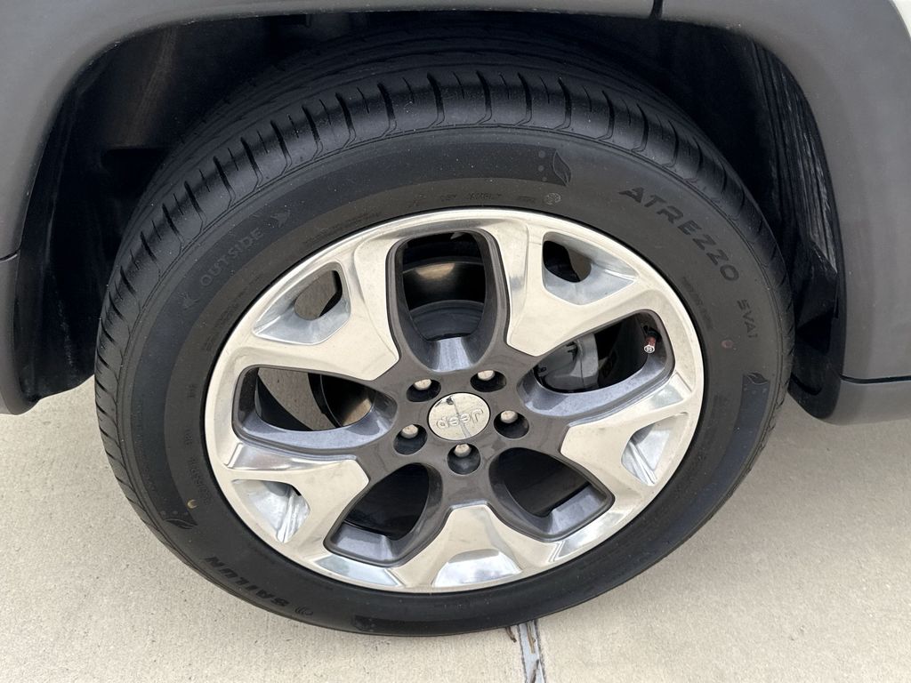 Thumbnail: 2021 Jeep Compass - 29