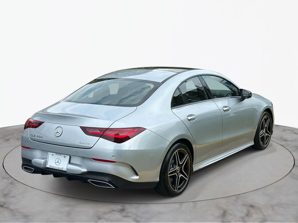 2025 Mercedes-Benz CLA 250 4