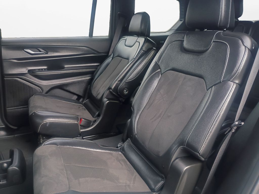 Used Car 2023 Jeep Grand Cherokee L  Altitude For Sale Under $30,000 In Austin, Texas