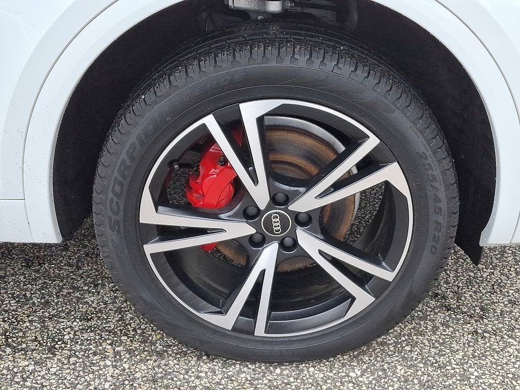 Thumbnail: 2025 Audi Q5 - 8