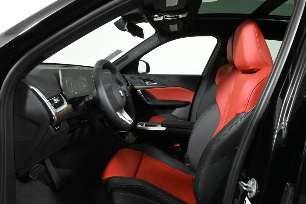 Thumbnail: 2025 BMW X1 - 3