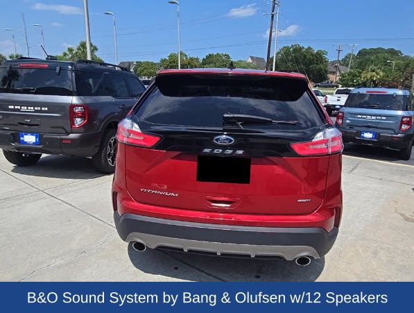 2022 Ford Edge Titanium