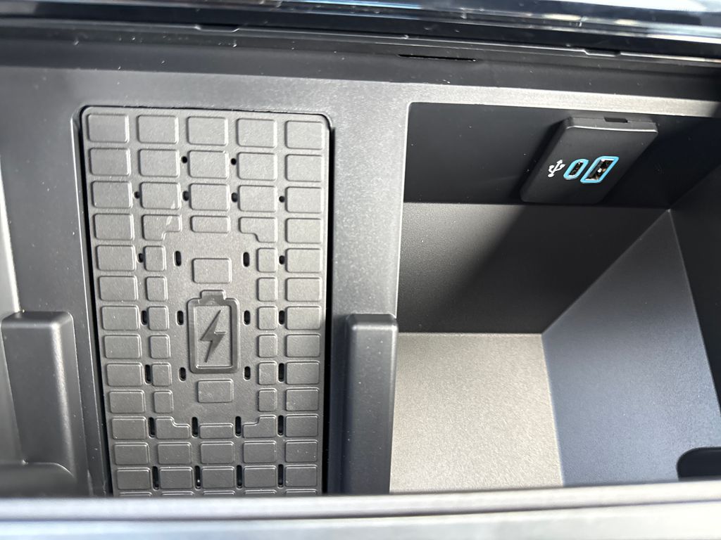 New 2026 Blue Ford Lariat image 36