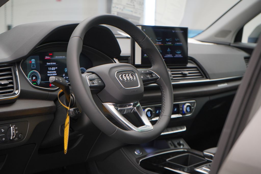 2024 Audi Q5 e  8