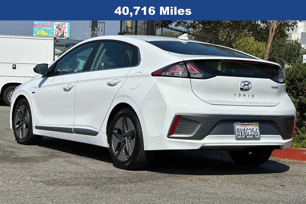 2020 Hyundai Ioniq Hybrid SEL 8