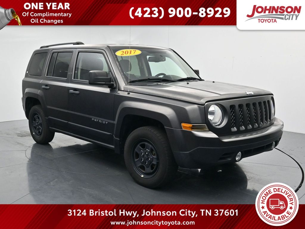 Gray (Granite Crystal Metallic Clearcoat) 2017 Jeep Patriot SUV / Crossover Four-Wheel Drive 5-Speed Manual