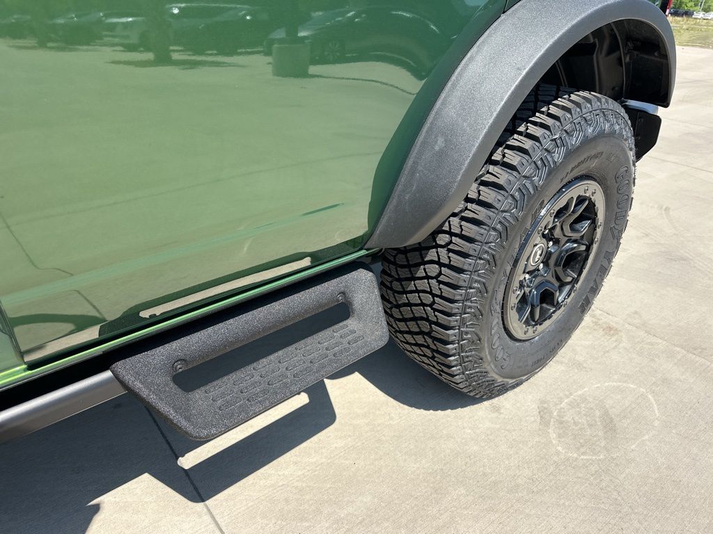 2023 Eruption Green Metallic Ford Bronco Wildtrak 4X4 SUV