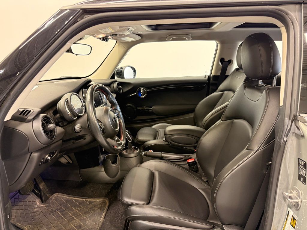 Thumbnail: 2020 MINI Cooper - 9