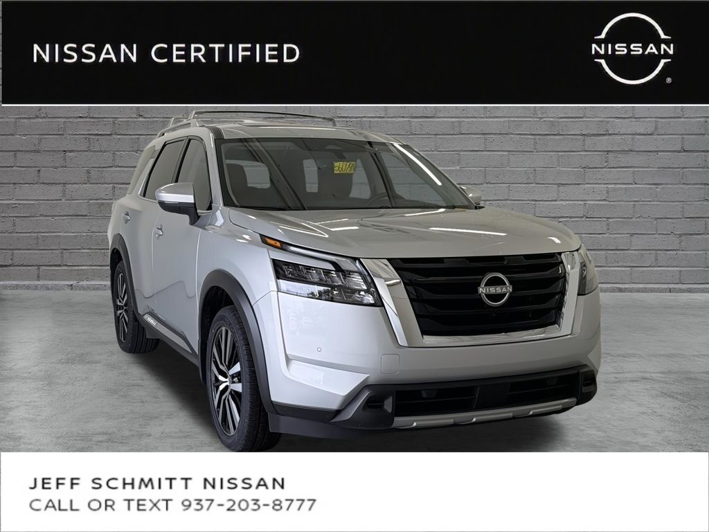 Brilliant Silver Metallic 2025 Nissan Pathfinder SUV / Crossover Front-Wheel Drive 9-Speed Automatic