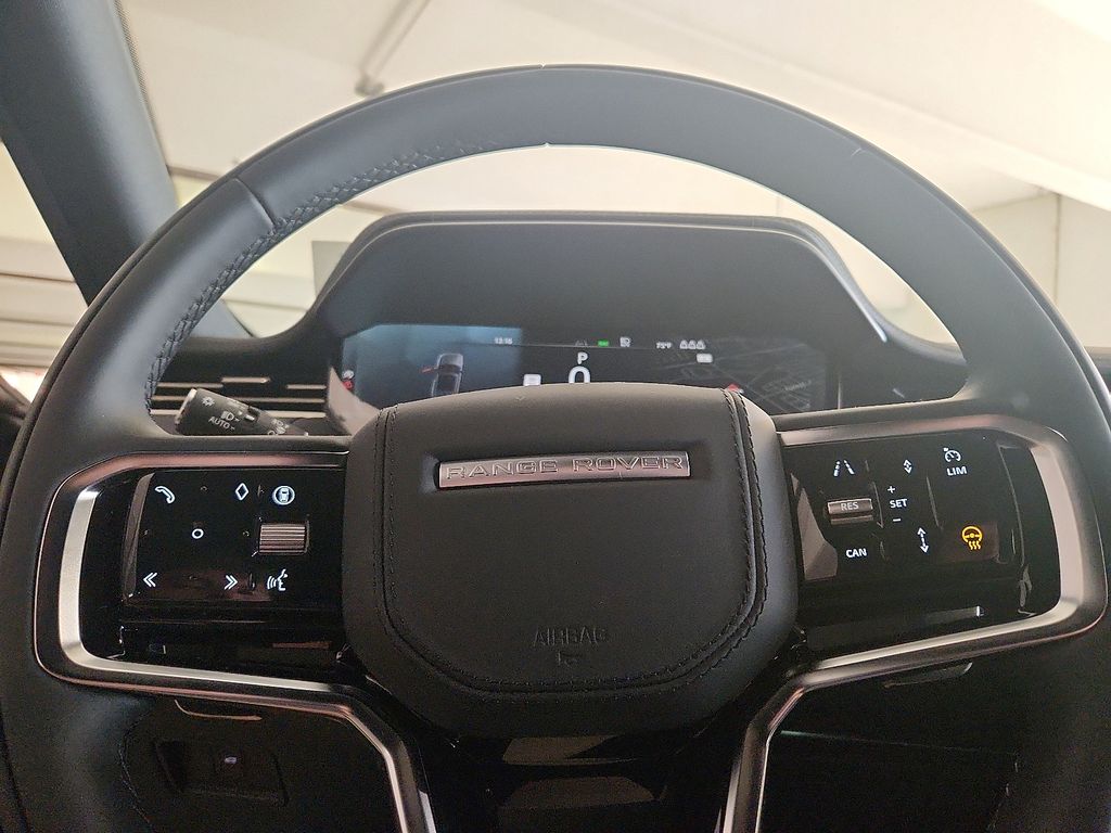 Thumbnail: 2025 Land Rover Range Rover Sport - 9