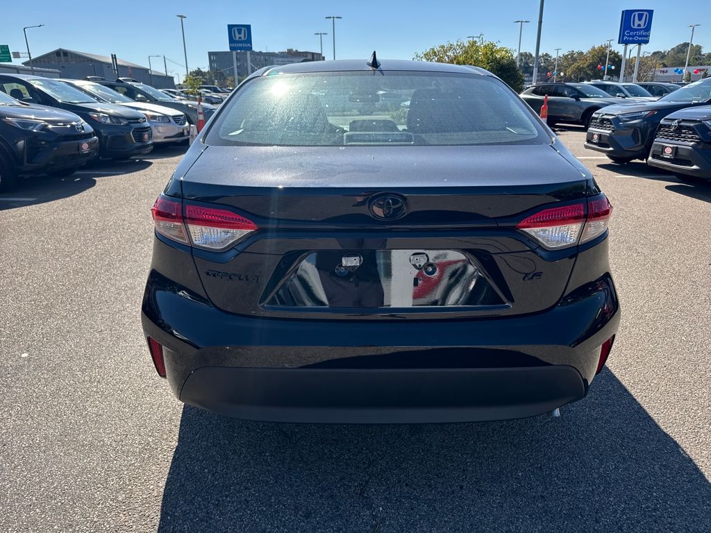 2026 Toyota Corolla LE photo 6